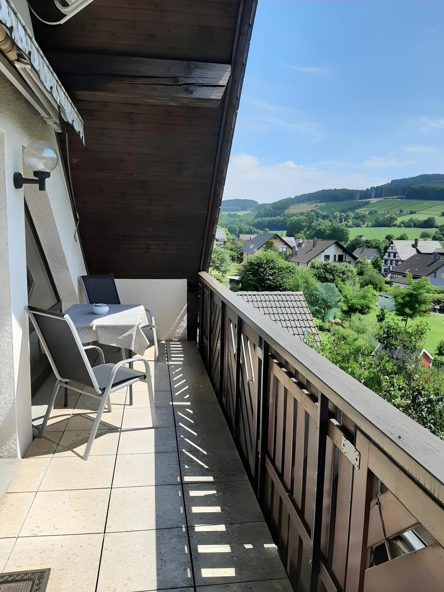Ferienwohnung Am Patenberg Finnentrop Exterior foto